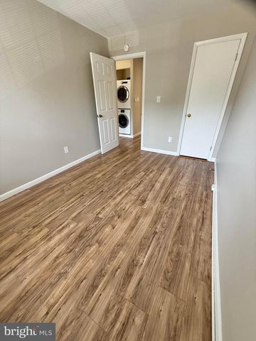 18028 OLDE PORT LN, Triangle, VA 22172