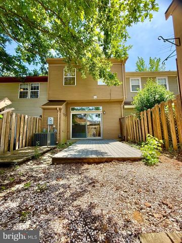 18028 OLDE PORT LN, Triangle, VA 22172