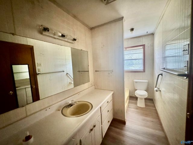 215 Crimson Hill Road, Gaylesville, AL 35973