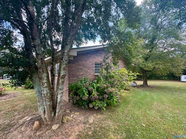 215 Crimson Hill Road, Gaylesville, AL 35973