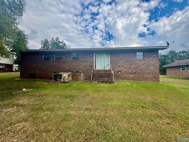 215 Crimson Hill Road, Gaylesville, AL 35973