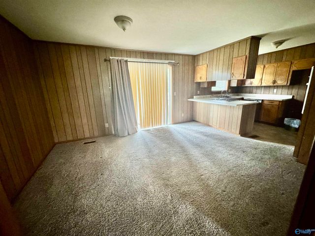 215 Crimson Hill Road, Gaylesville, AL 35973