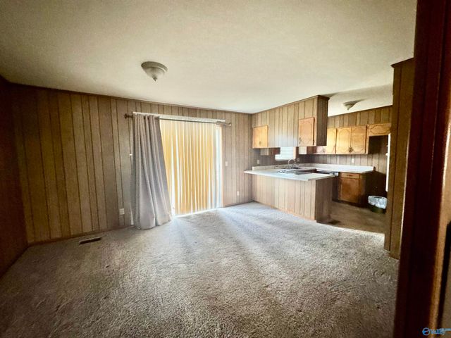 215 Crimson Hill Road, Gaylesville, AL 35973