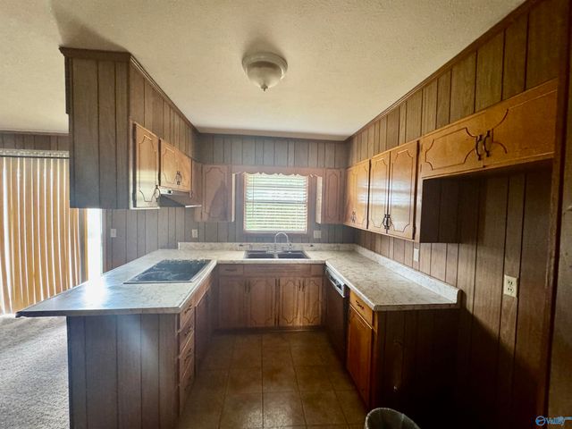 215 Crimson Hill Road, Gaylesville, AL 35973