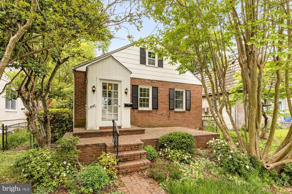 4847 BAYARD BLVD, Bethesda, MD 20816