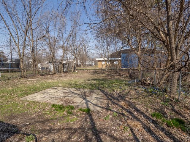 719 Millard Court, Kalamazoo, MI 49001