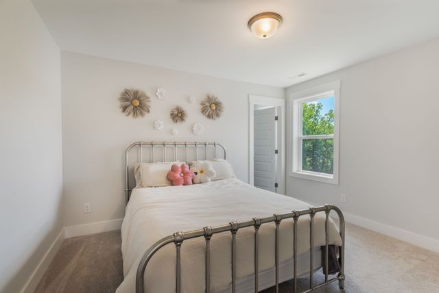 520 Stinson Ct, White House, TN 37188