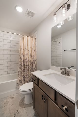 520 Stinson Ct, White House, TN 37188