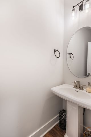 520 Stinson Ct, White House, TN 37188