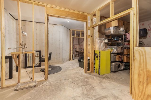 520 Stinson Ct, White House, TN 37188