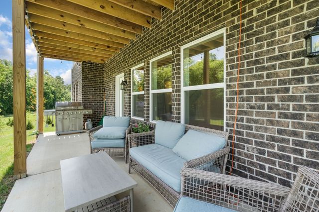 520 Stinson Ct, White House, TN 37188