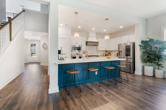 520 Stinson Ct, White House, TN 37188