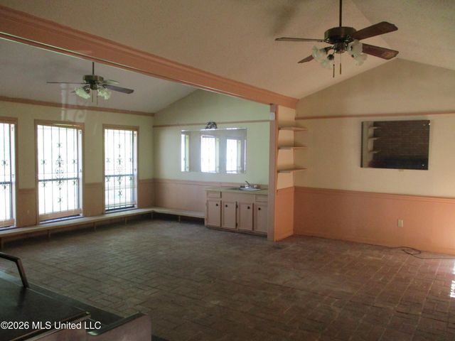 1338 Fernwood Drive, Jackson, MS 39213