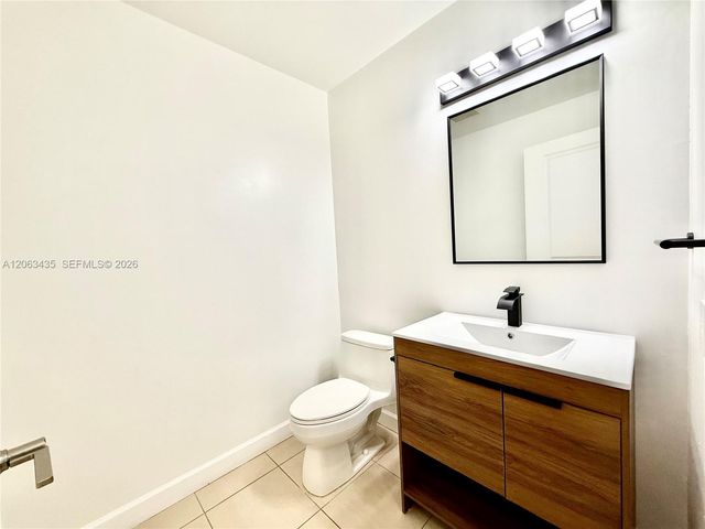 1945 S Ocean Dr 710, Hallandale Beach, FL 33009