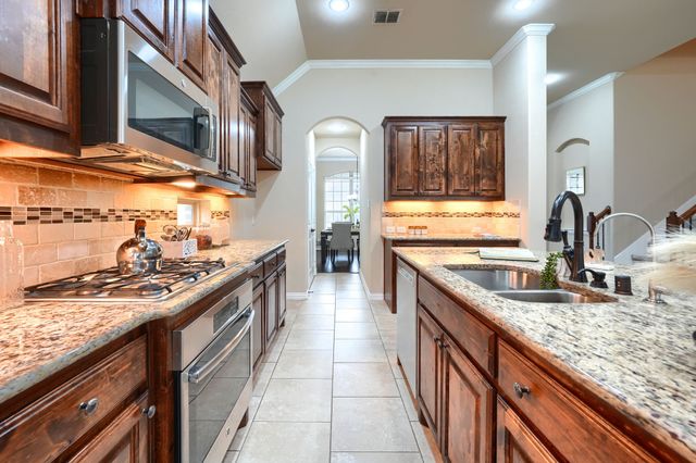 9650 Amberwoods Lane, Frisco, TX 75035
