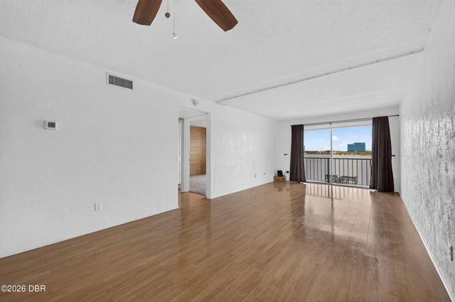 118 S Halifax Ave Apt 404, Daytona Beach, FL 32118
