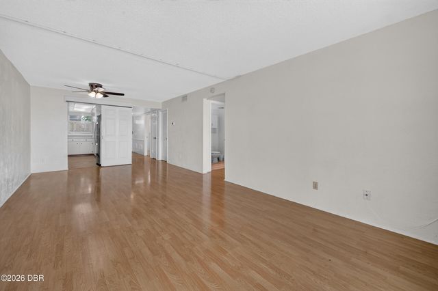 118 S Halifax Ave Apt 404, Daytona Beach, FL 32118