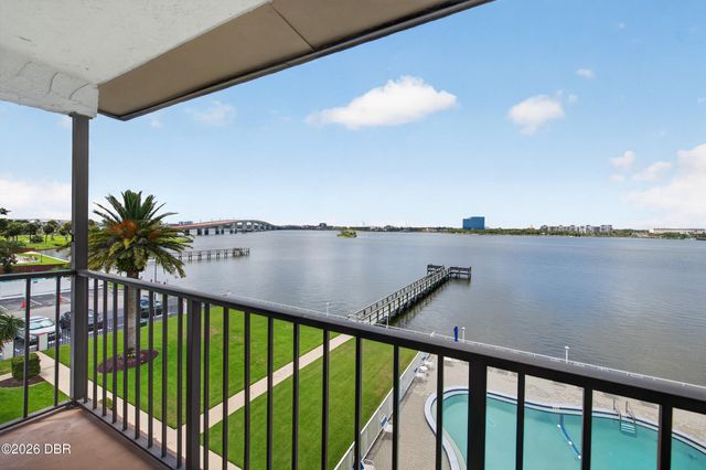 118 S Halifax Ave Apt 404, Daytona Beach, FL 32118