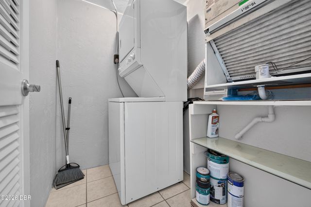 118 S Halifax Ave Apt 404, Daytona Beach, FL 32118