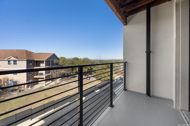 10899 S Hausman Rd Apt 407, San Antonio, TX 78249