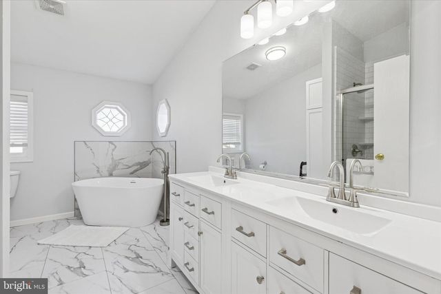 1077 SCENIC VIEW DR, Schwenksville, PA 19473