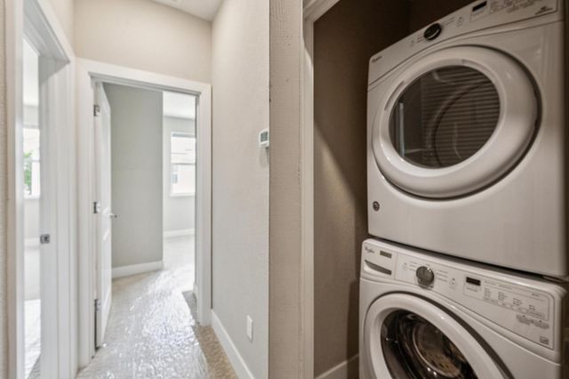 21 Tidal Way, San Mateo, CA 94401