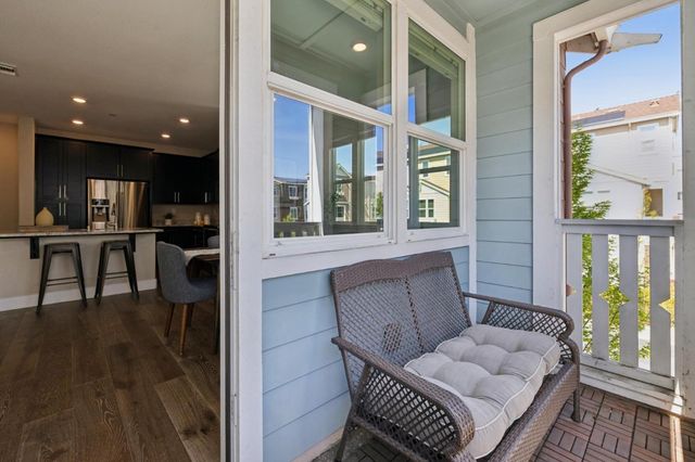 21 Tidal Way, San Mateo, CA 94401