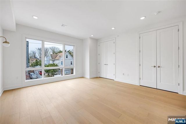 49 Lincoln Avenue, Cliffside Park, NJ 07010