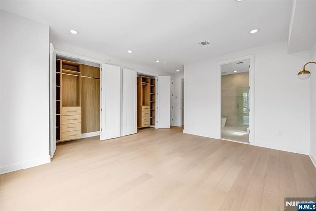 49 Lincoln Avenue, Cliffside Park, NJ 07010