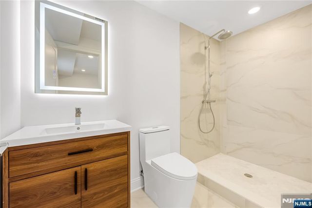 49 Lincoln Avenue, Cliffside Park, NJ 07010