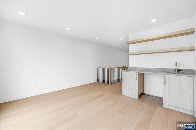 49 Lincoln Avenue, Cliffside Park, NJ 07010