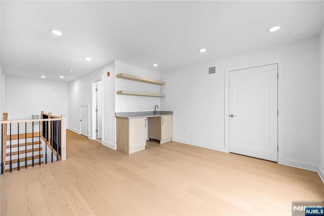 49 Lincoln Avenue, Cliffside Park, NJ 07010