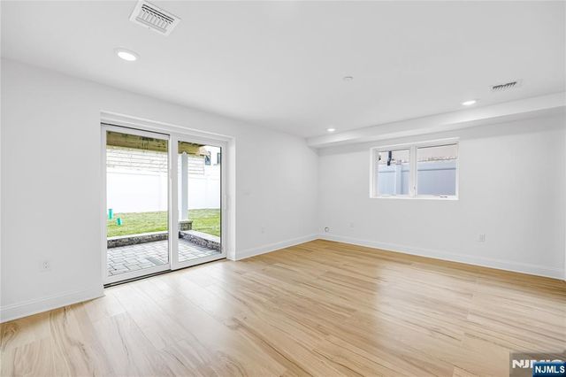 49 Lincoln Avenue, Cliffside Park, NJ 07010