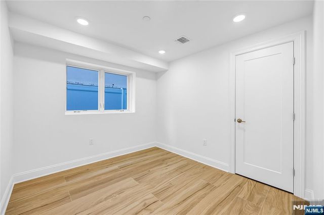 49 Lincoln Avenue, Cliffside Park, NJ 07010