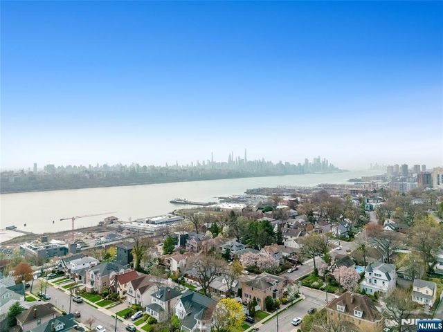 49 Lincoln Avenue, Cliffside Park, NJ 07010