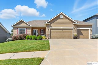 4606 N 205th Avenue, Omaha, NE 68022