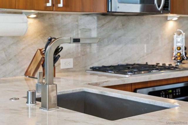 800 The Mark Ln 1203, San Diego, CA 92101