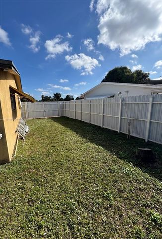 800 N 65th Ave, Hollywood, FL 33024