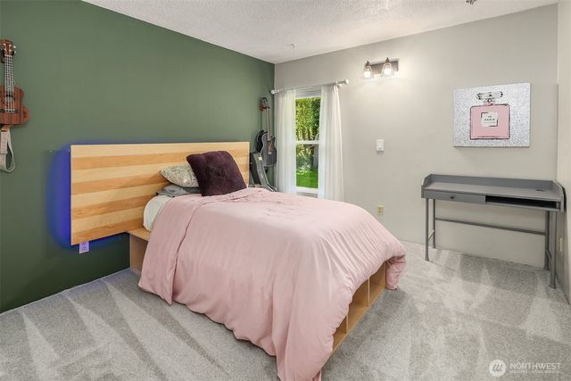 20830 236th Ave SE, Maple Valley, WA 98038