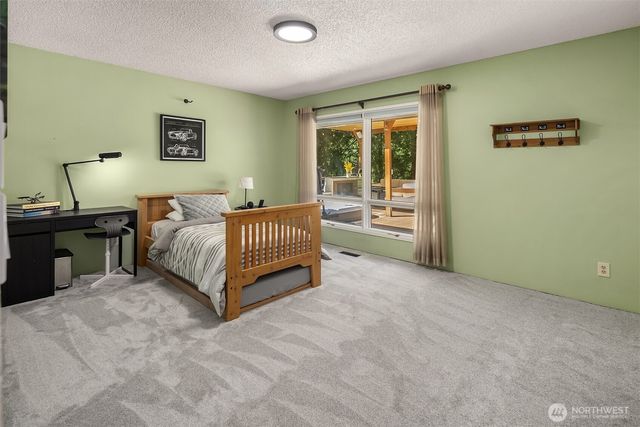20830 236th Ave SE, Maple Valley, WA 98038