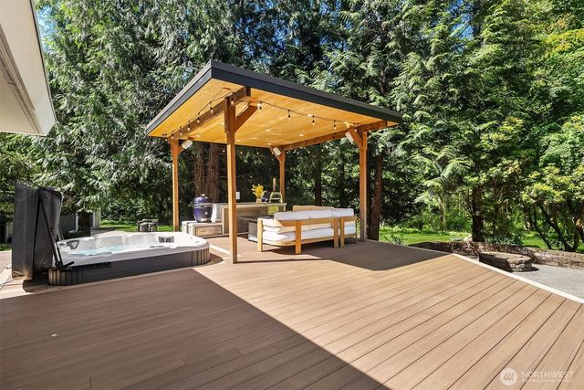 20830 236th Ave SE, Maple Valley, WA 98038