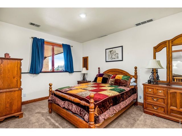4980 Getaway Dr, Berthoud, CO 80513
