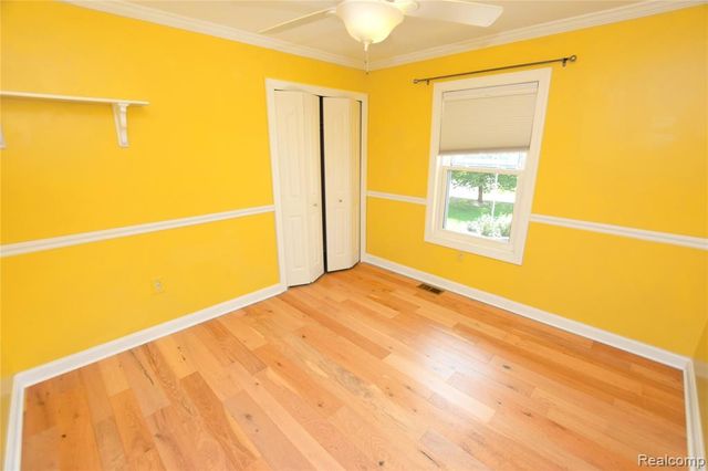 2182 Wiggins Road, Fenton, MI 48430