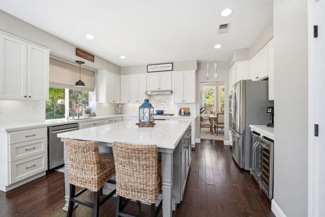 1260 Brook View Court, Hollister, CA 95023