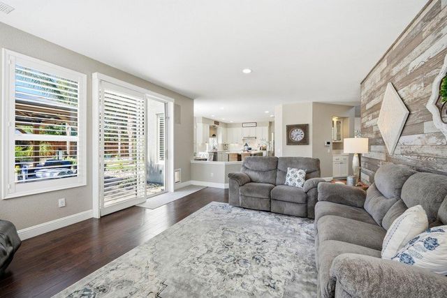 1260 Brook View Court, Hollister, CA 95023