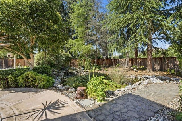 1260 Brook View Court, Hollister, CA 95023