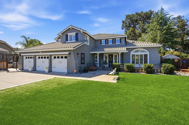 1260 Brook View Court, Hollister, CA 95023