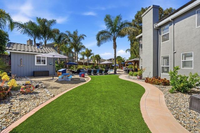 1260 Brook View Court, Hollister, CA 95023