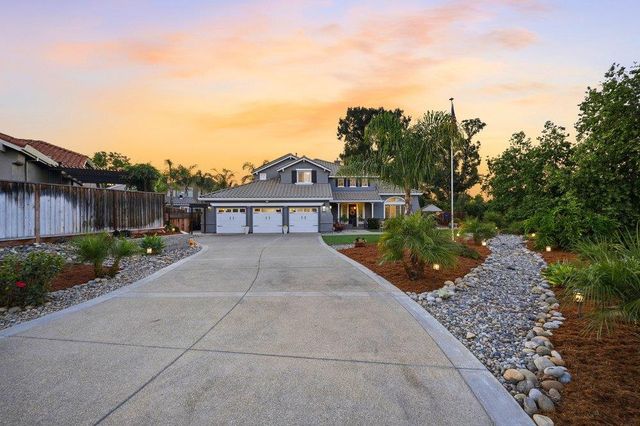 1260 Brook View Court, Hollister, CA 95023