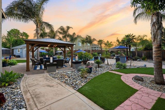 1260 Brook View Court, Hollister, CA 95023